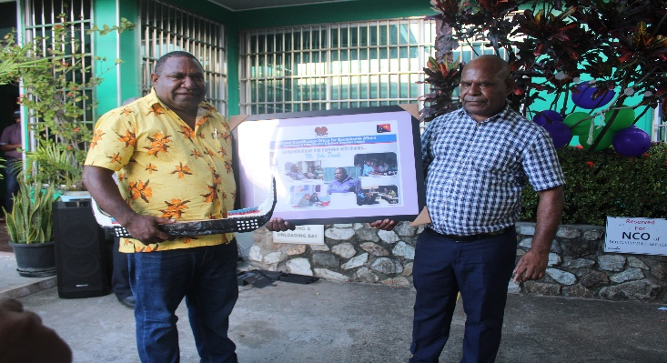 Farewell presentation ceremony